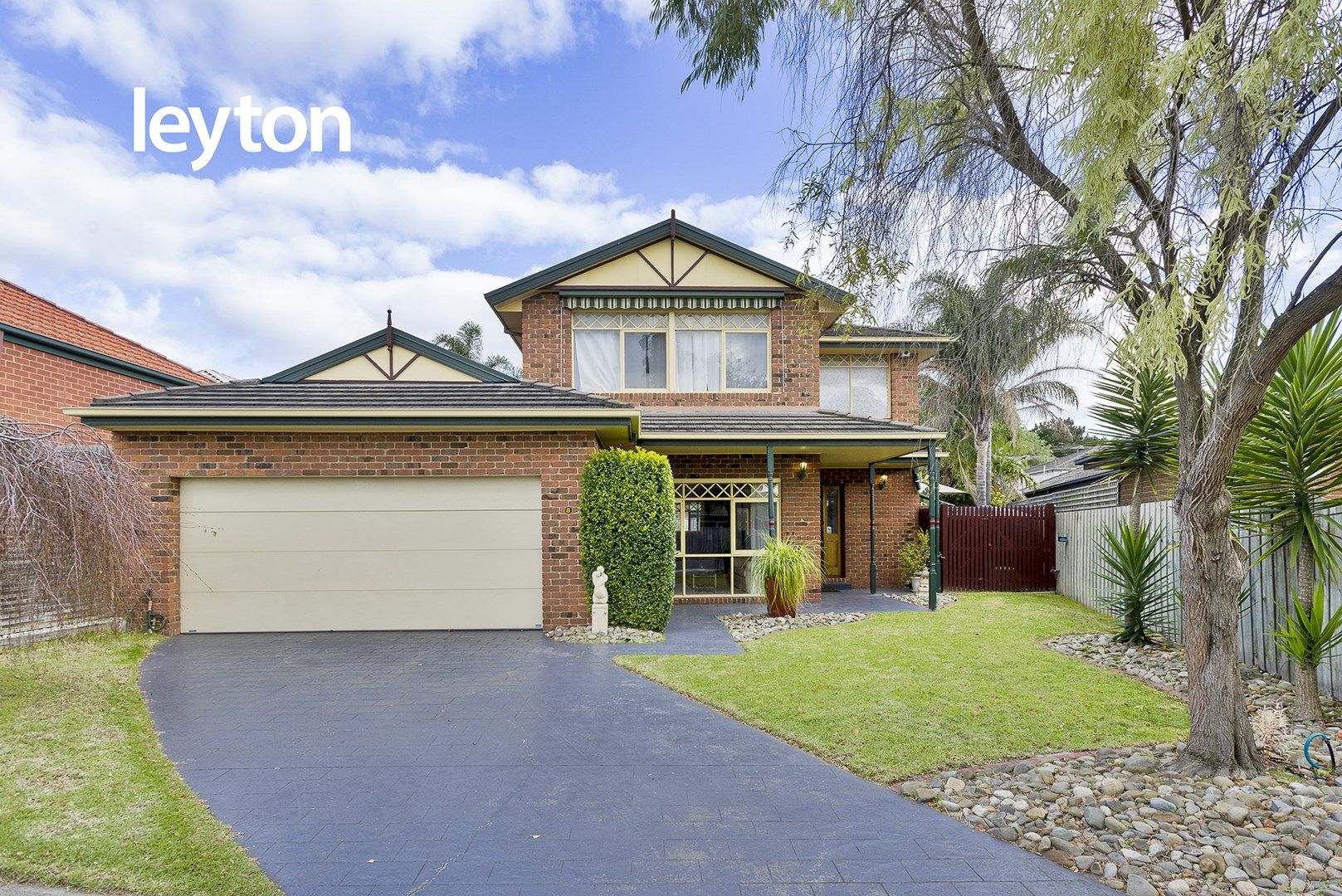 8 Aisha Crescent, Dingley Village VIC 3172, Image 0