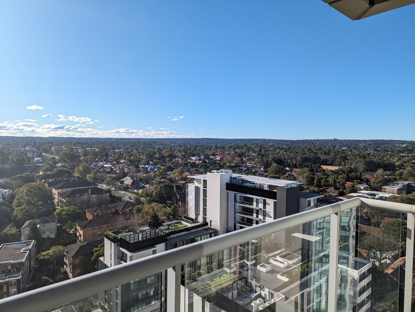 3 bedrooms Apartment / Unit / Flat in 2001/2a Help Street CHATSWOOD NSW, 2067