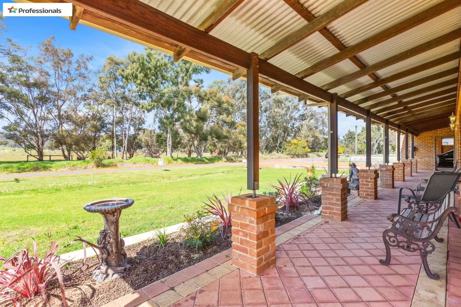 61 Bradford Street, Waroona WA 6215, Image 2