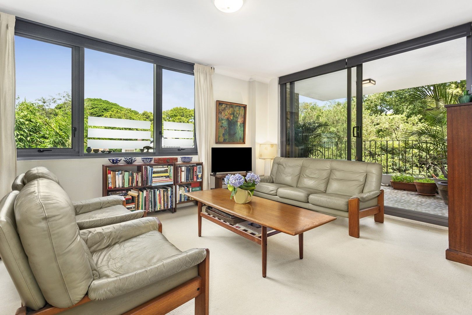 2 bedrooms Apartment / Unit / Flat in 3/669 Military Road MOSMAN NSW, 2088