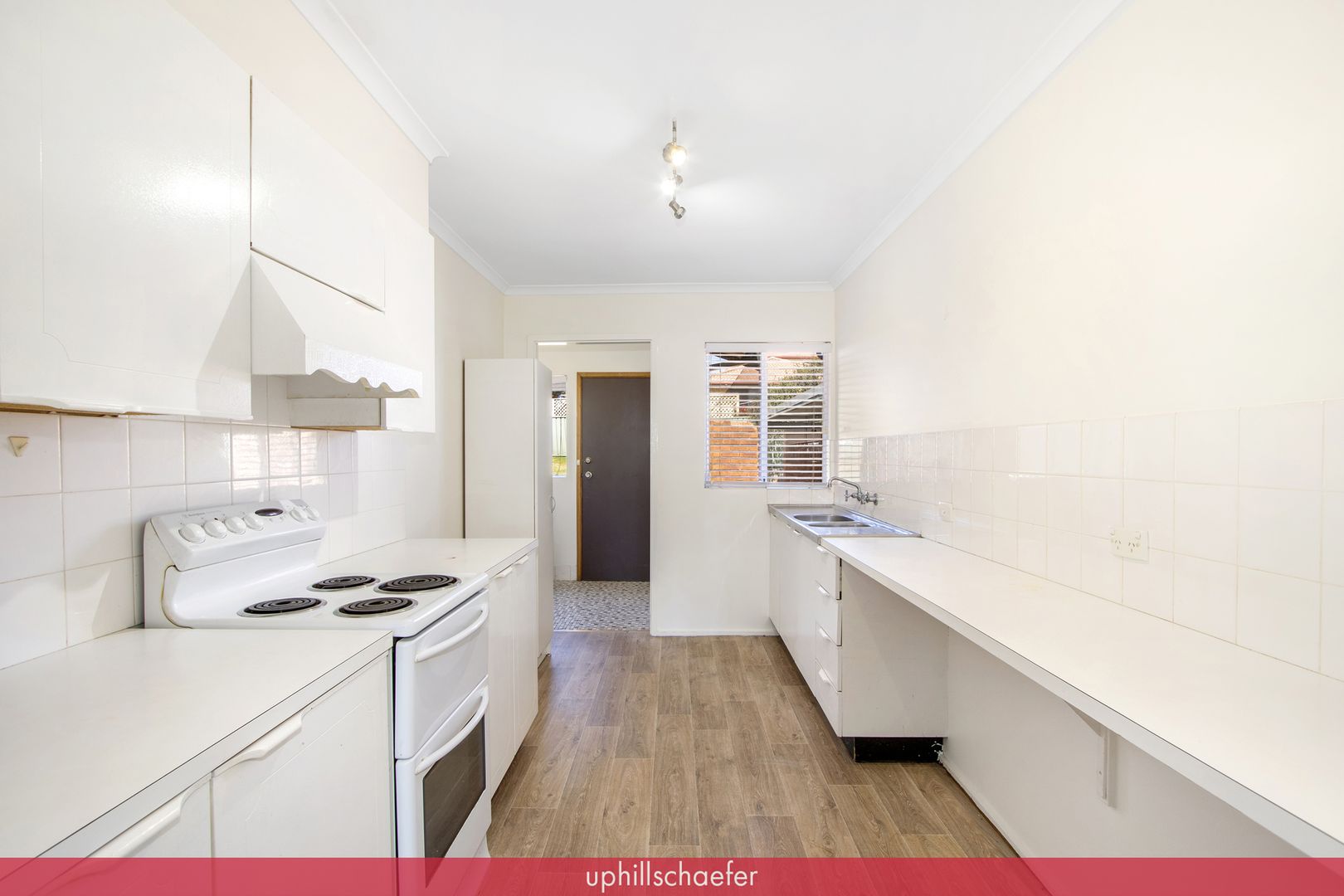 2/10 St Cuthberts Avenue, Armidale NSW 2350, Image 2