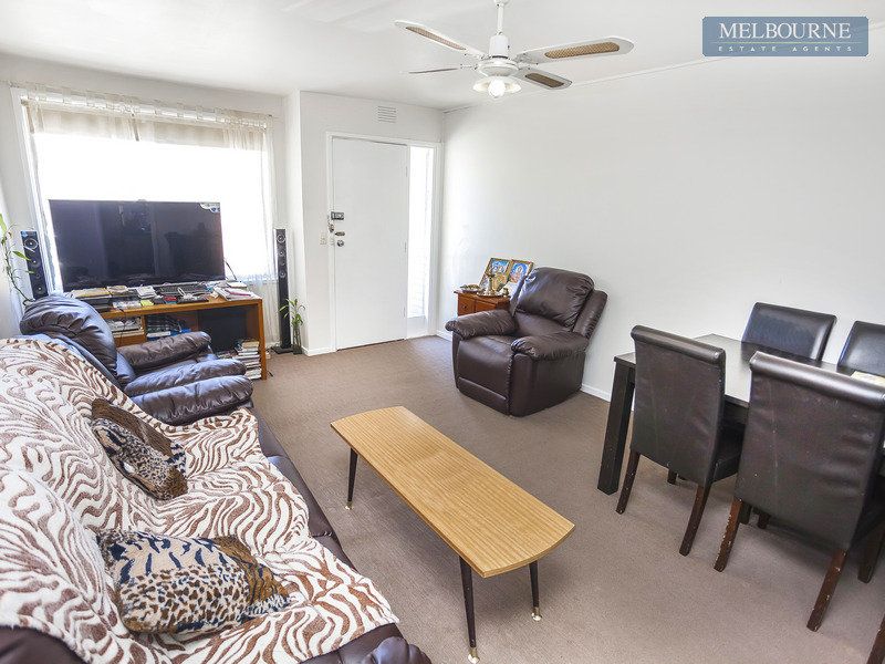 10/20 Grevillia Road, Oak Park VIC 3046, Image 2