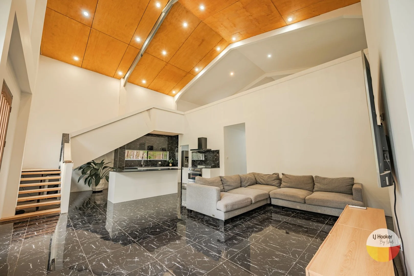 5 Capewell Court, Russell Island QLD 4184