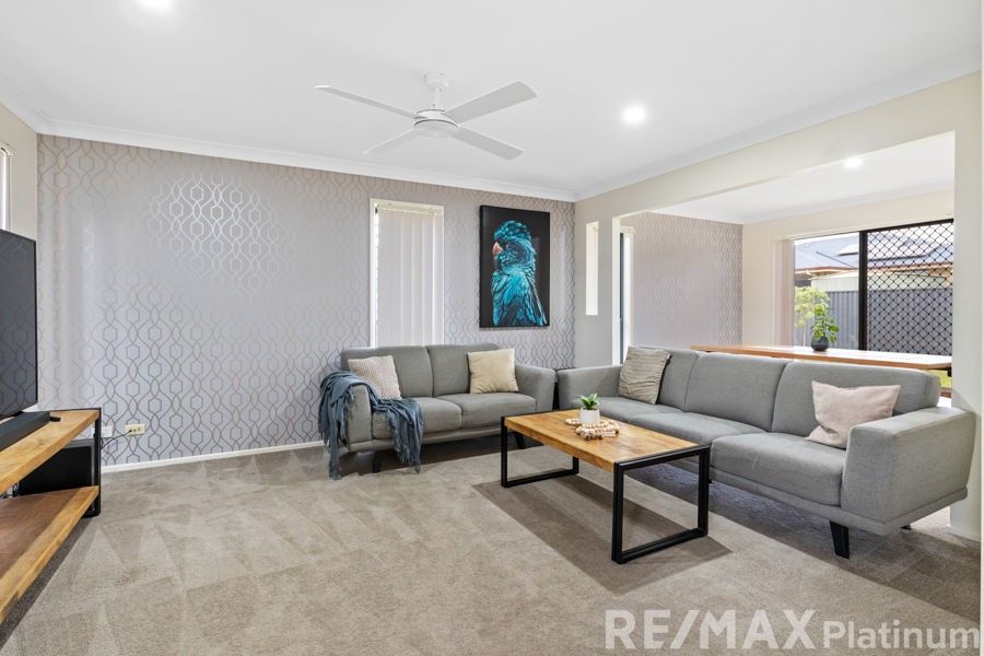 11 Marilyn Place, Morayfield QLD 4506, Image 2