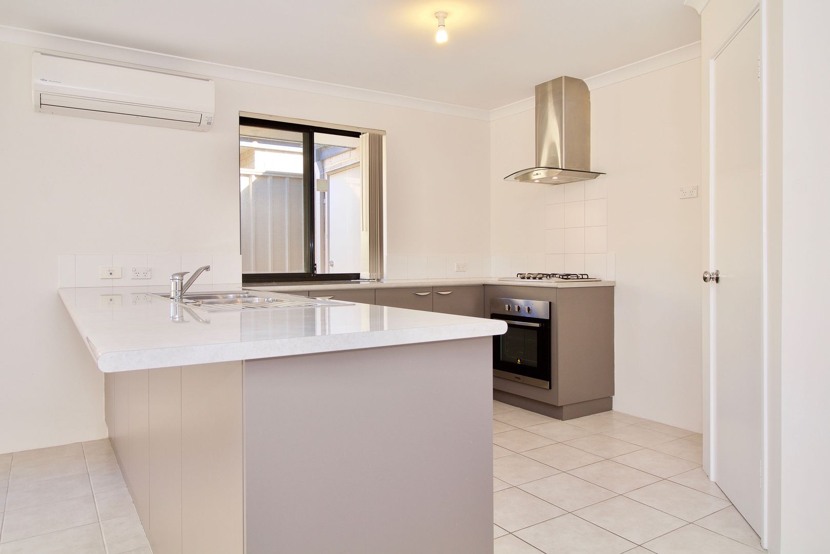 13 Keyham Street, Bertram WA 6167 - House For Rent - $330 ...