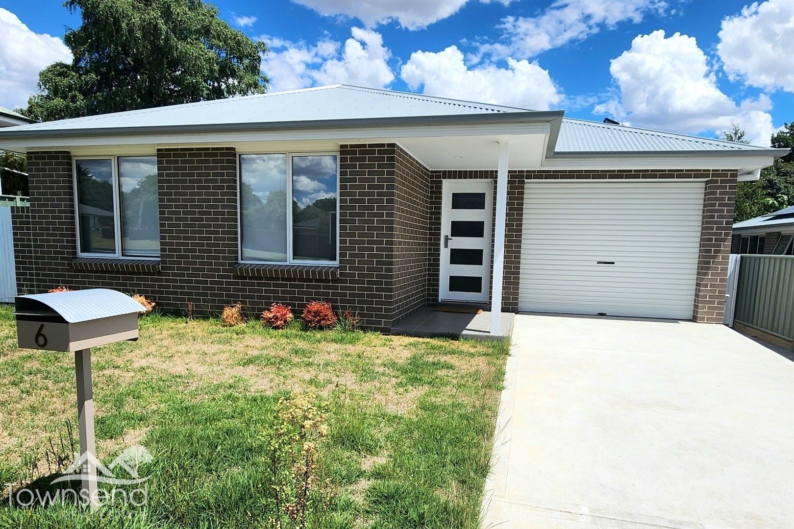 3 bedrooms House in 6 Austin Street ORANGE NSW, 2800