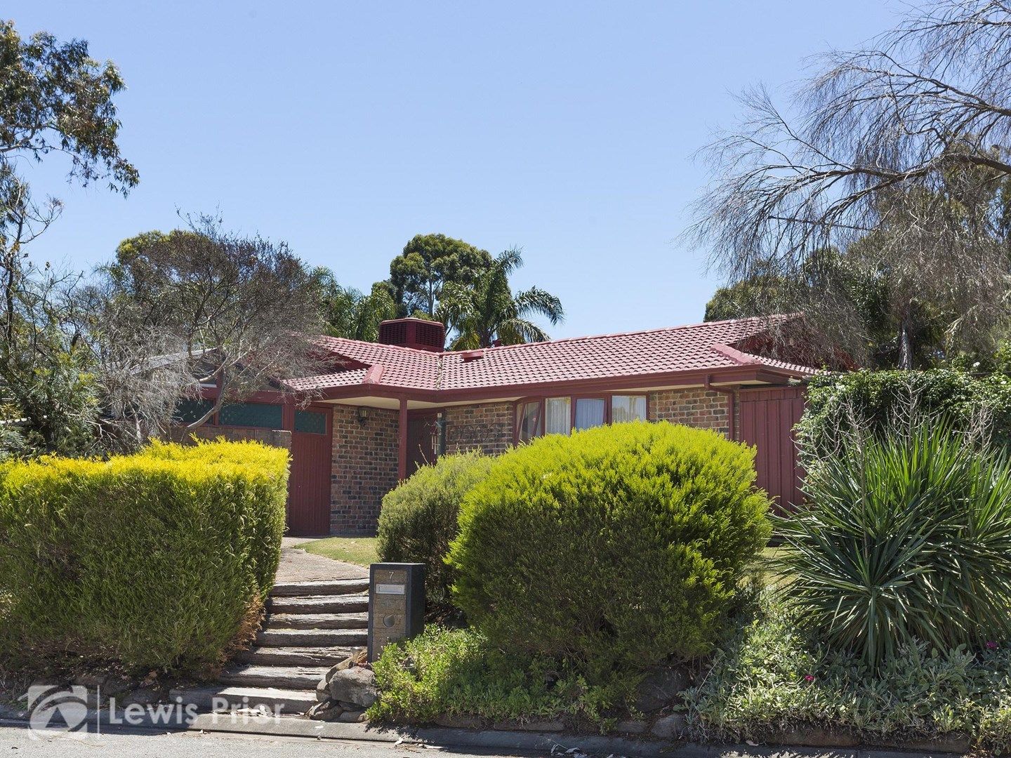 7 Meg Court, Aberfoyle Park SA 5159, Image 0