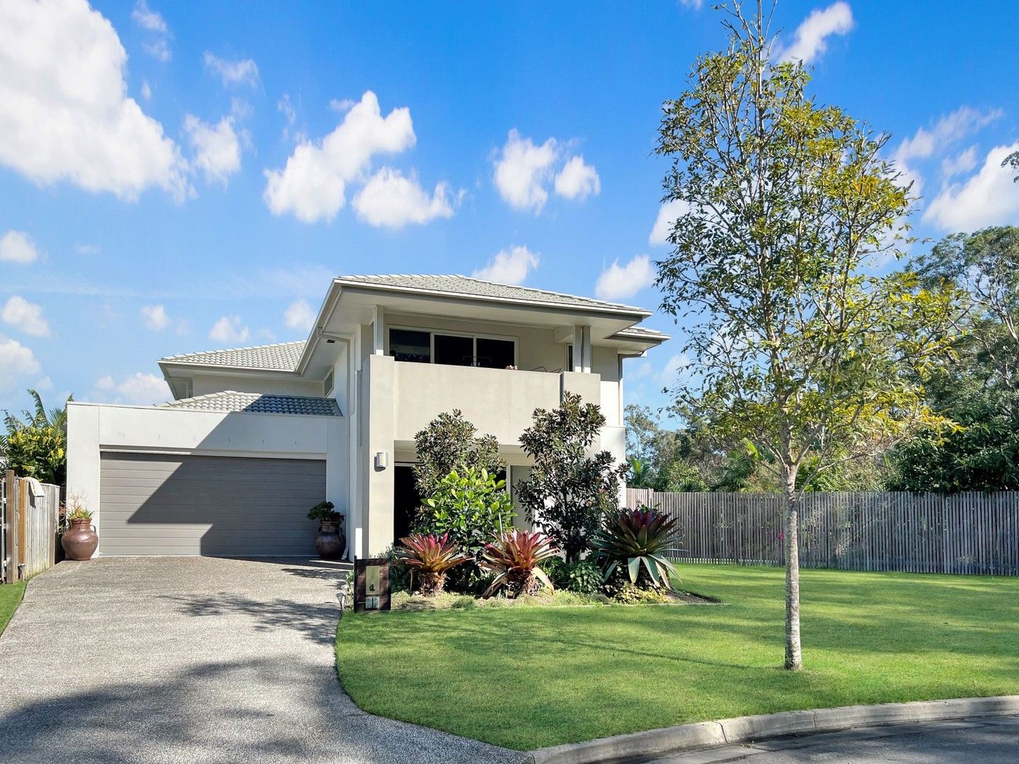 4 bedrooms House in 22 Brampton Court PIMPAMA QLD, 4209