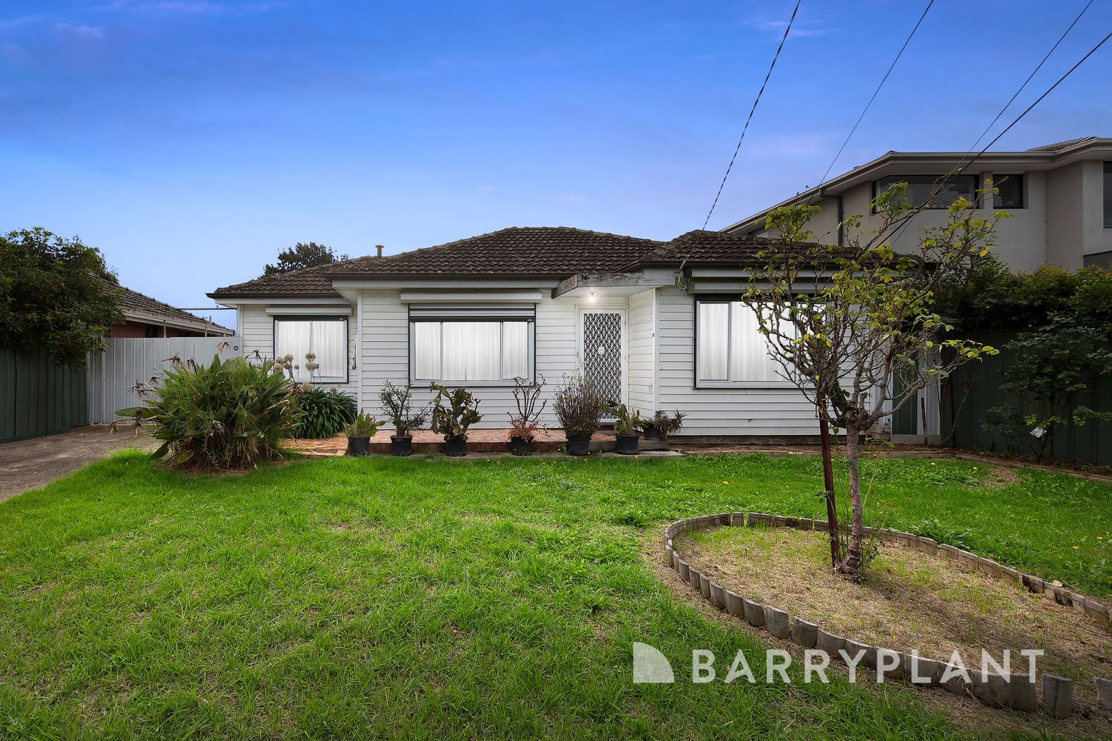 21 Errington Road, St Albans VIC 3021, Image 1