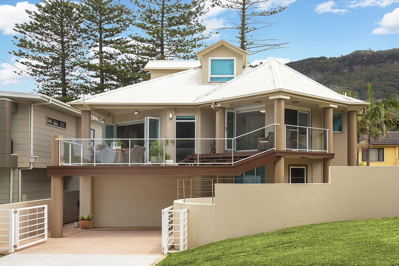 10 Yuruga Street, Austinmer NSW 2515, Image 1