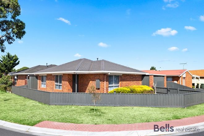 Picture of 24 Paringa Drive, ST ALBANS VIC 3021