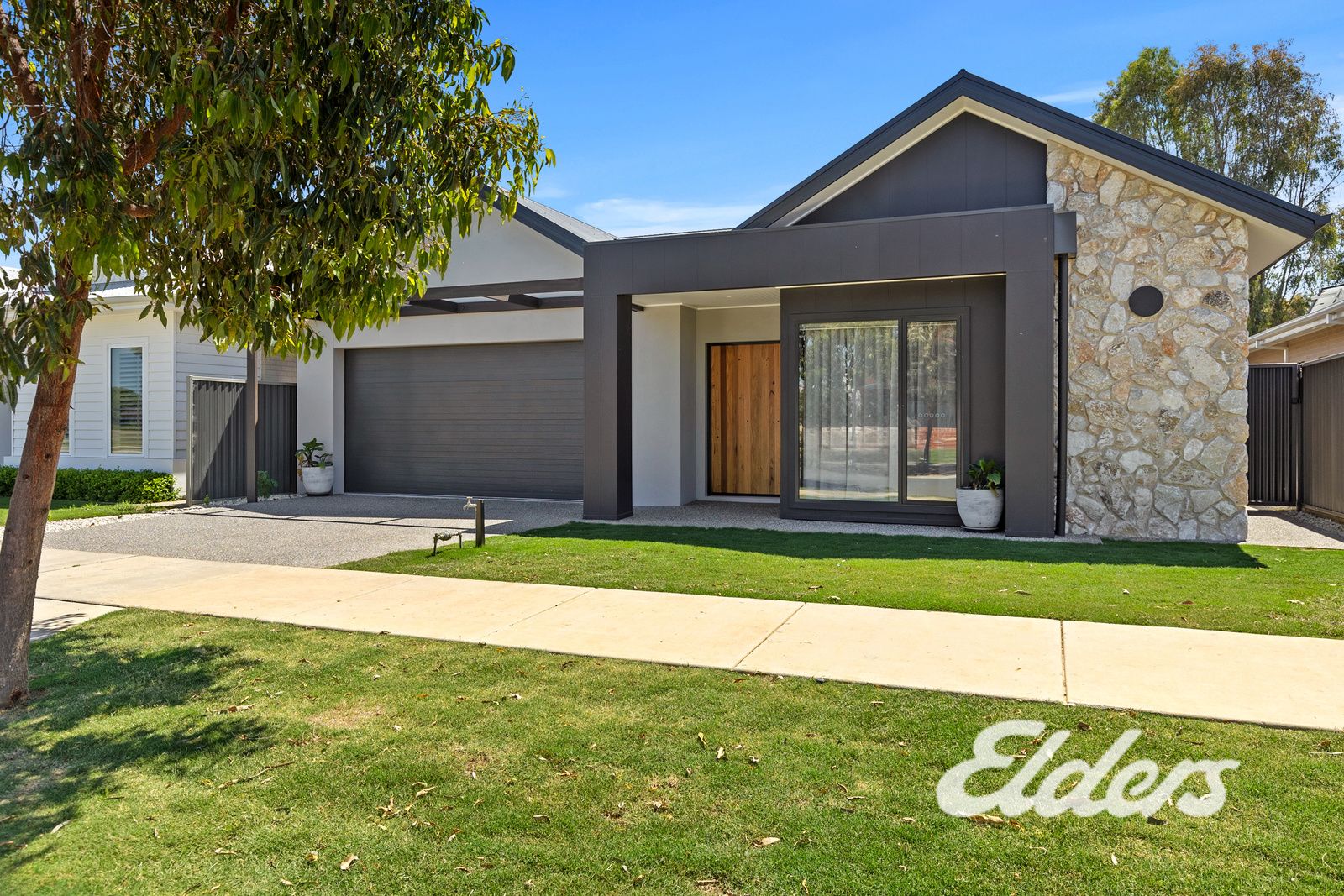 17 Fairway Drive, Yarrawonga VIC 3730, Image 0