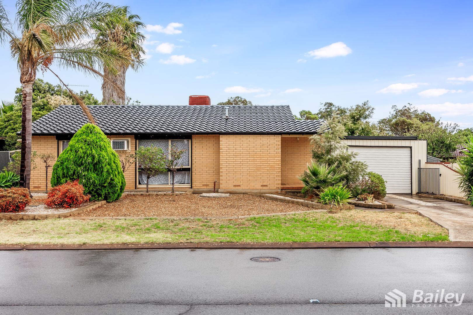 12 Eringa Court, Craigmore SA 5114, Image 1