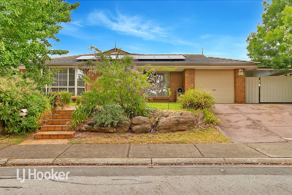 4 bedrooms House in 19 Lemon Crescent GOLDEN GROVE SA, 5125