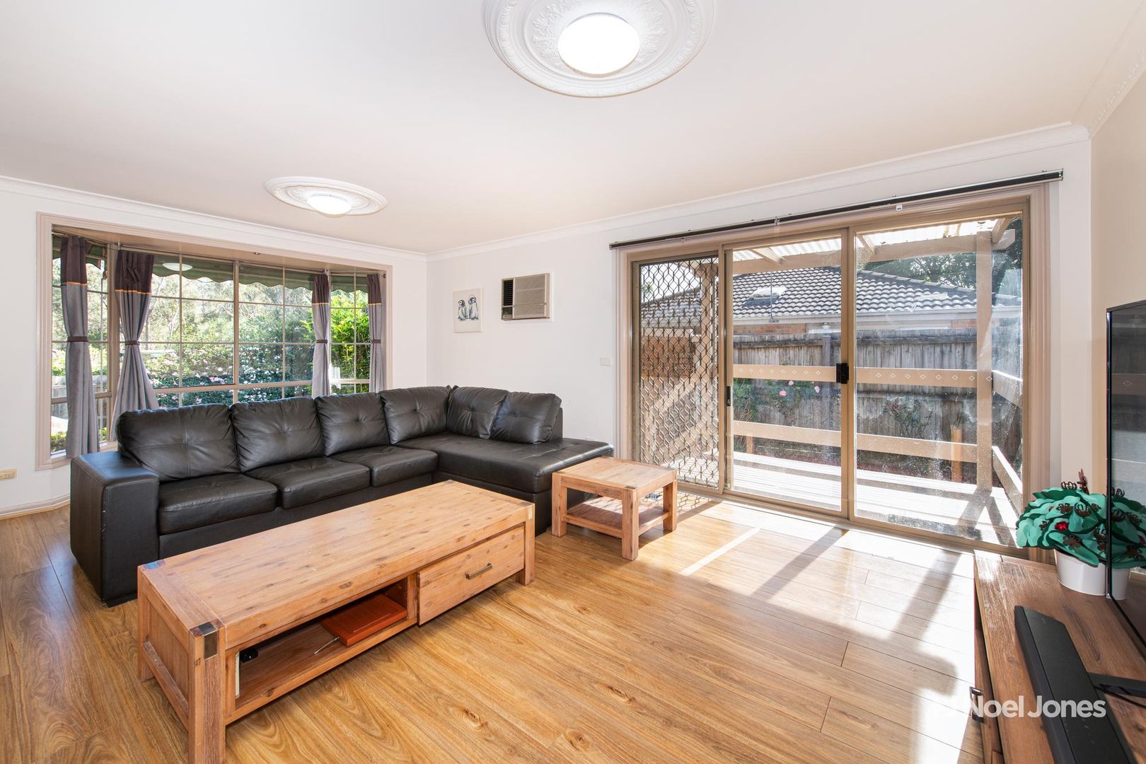 2/27 Georges Road, Ringwood VIC 3134, Image 1