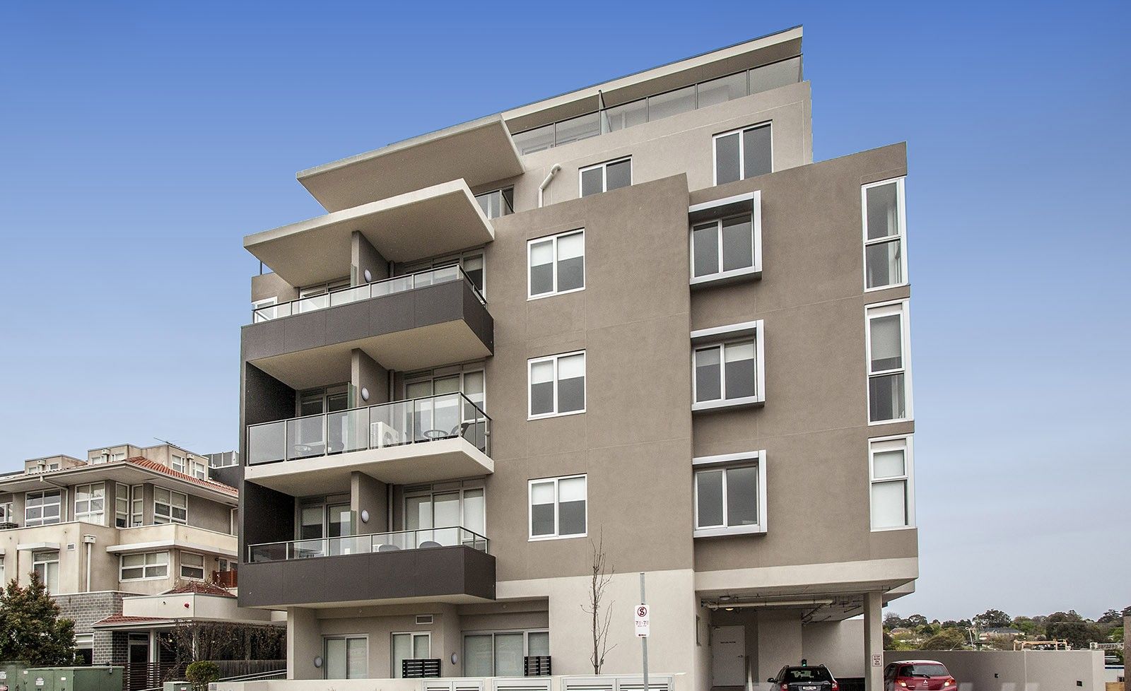 2 bedrooms Apartment / Unit / Flat in 109/20 Poplar Street BOX HILL VIC, 3128