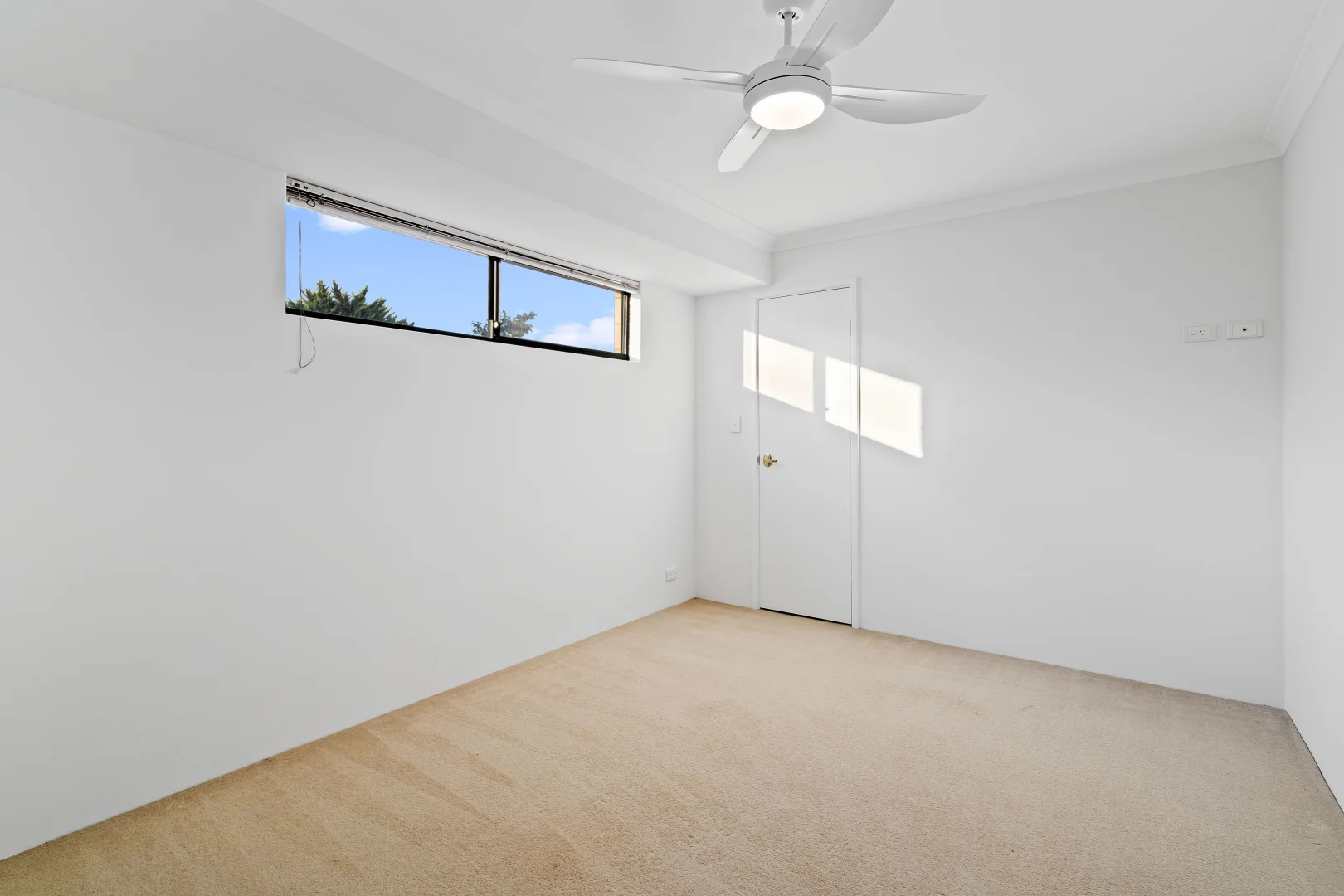 Additional image 19 of 4 Balmoral Parade, Halls Head WA 6210