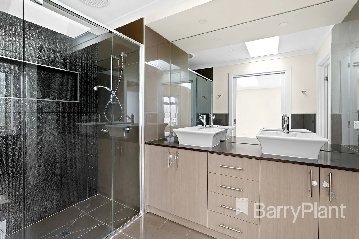 Additional image 8 of 12 Cummins Gr, Malvern VIC 3144