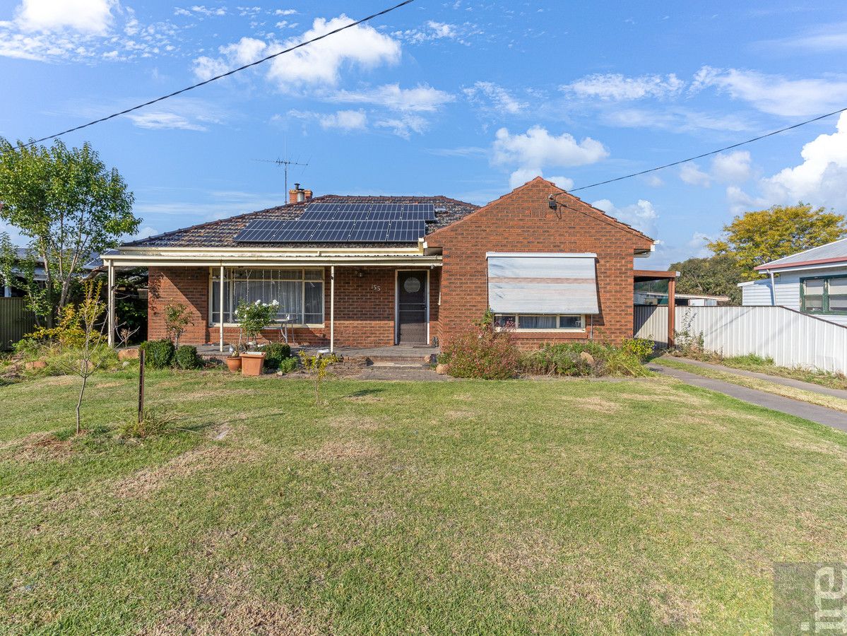 3 bedrooms House in 155 Burke Street WANGARATTA VIC, 3677