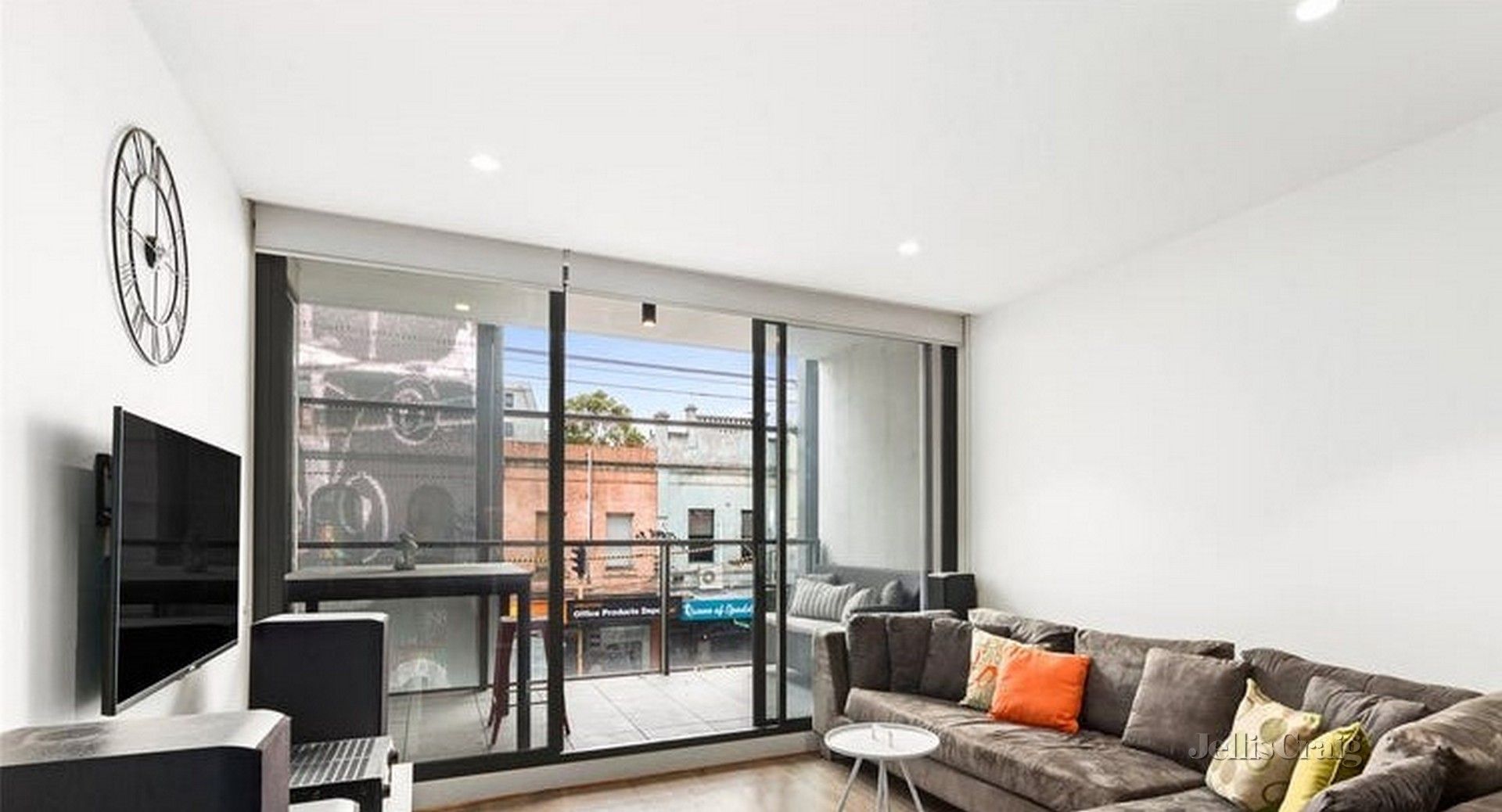 4 bedrooms House in 16 Hanslope Avenue ALPHINGTON VIC, 3078