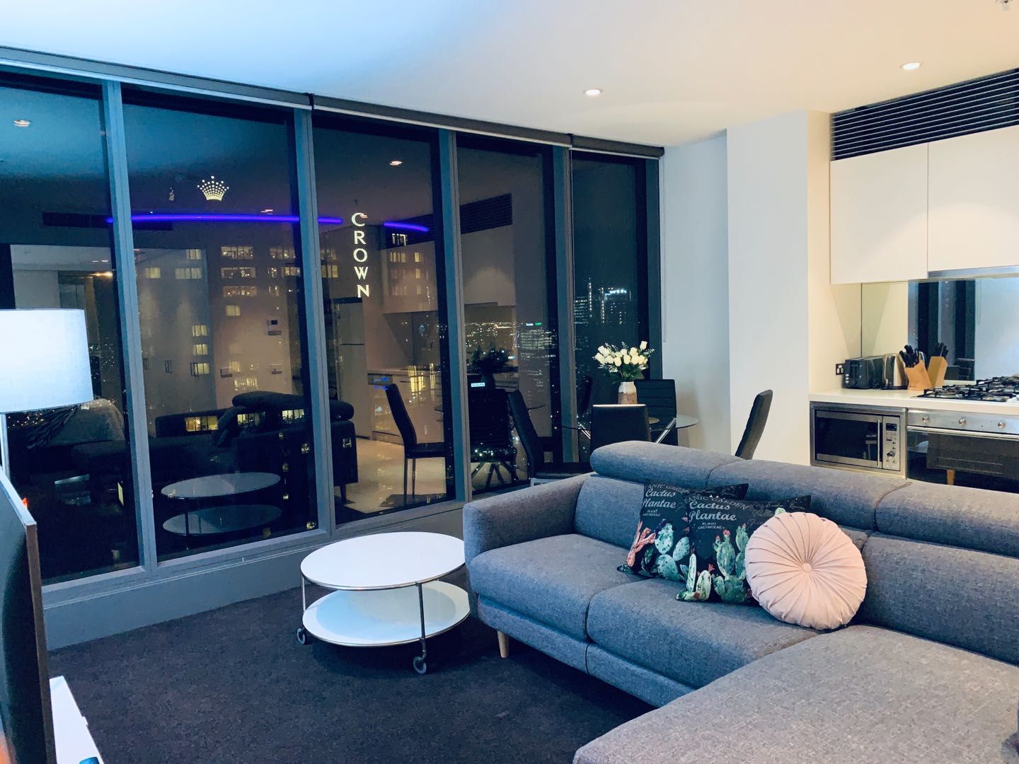 1 bedrooms Apartment / Unit / Flat in 3710/1 Freshwater Place SOUTHBANK VIC, 3006