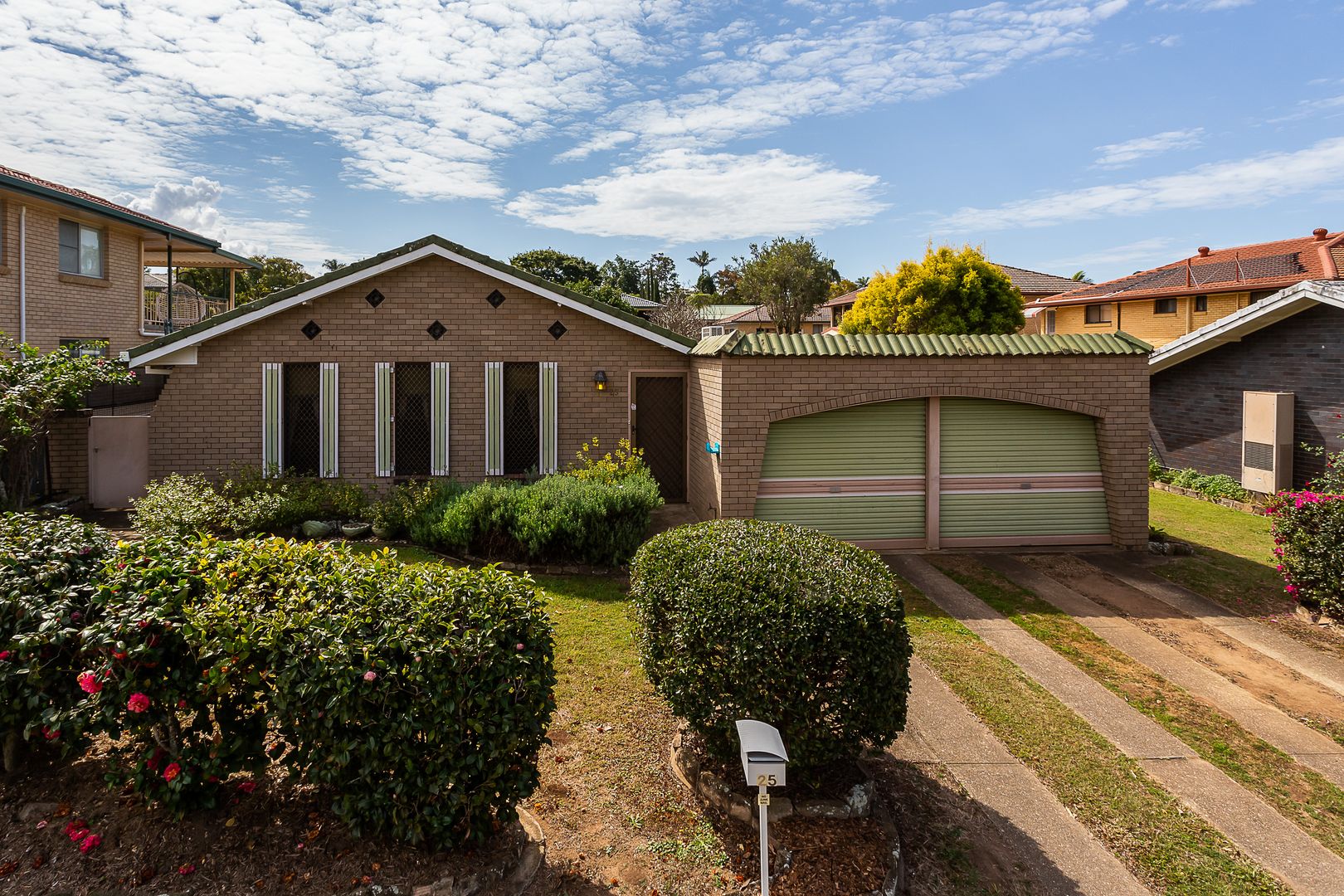 25 Denver Road Carseldine Qld 4034 House For Sale