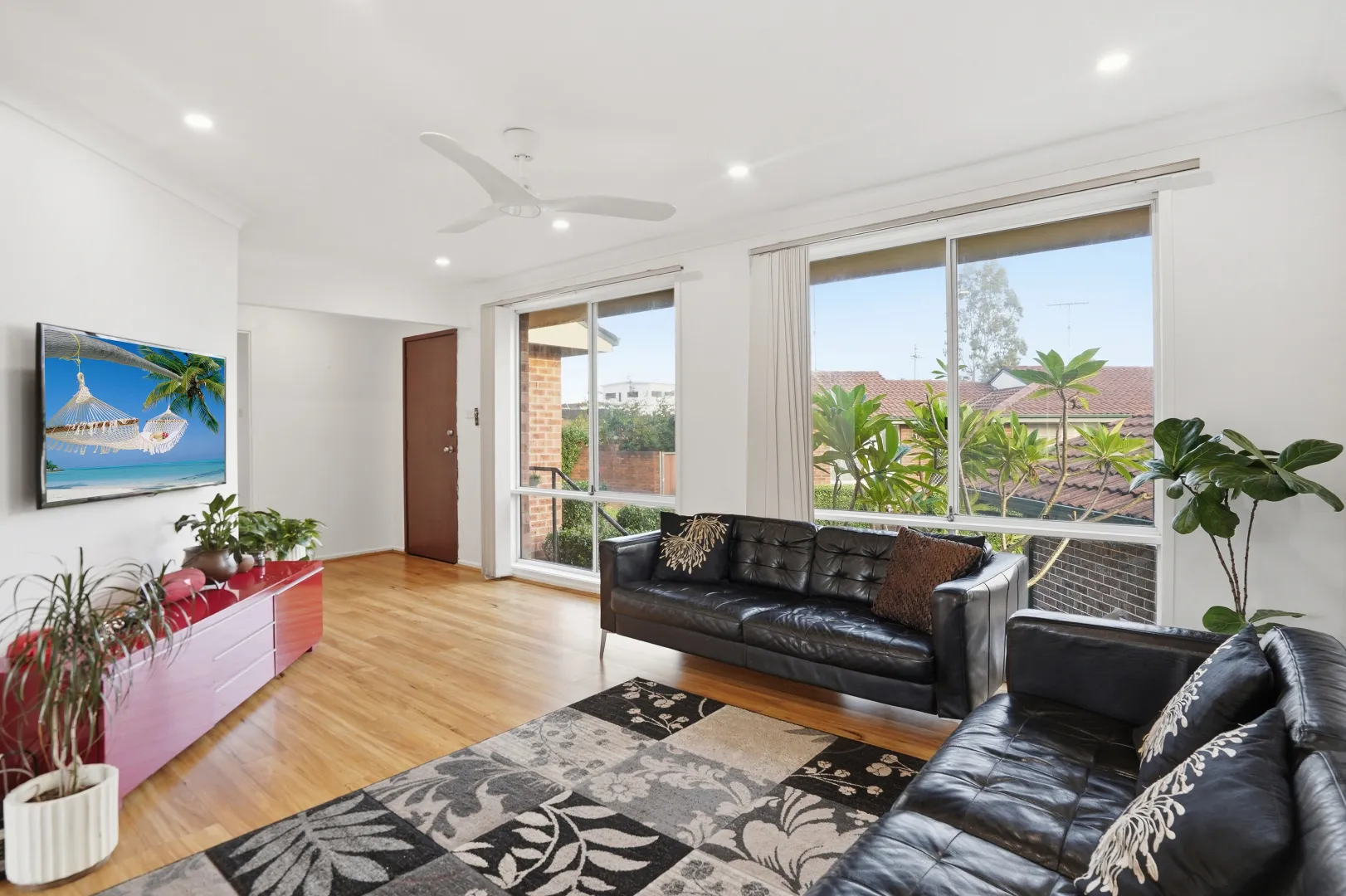 Charming Single Level Villa with Spacious Yard & Lifestyle Convenience in Greystanes – pohled 3