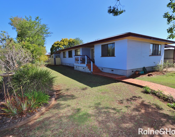 25 Gladys Street, Kingaroy QLD 4610