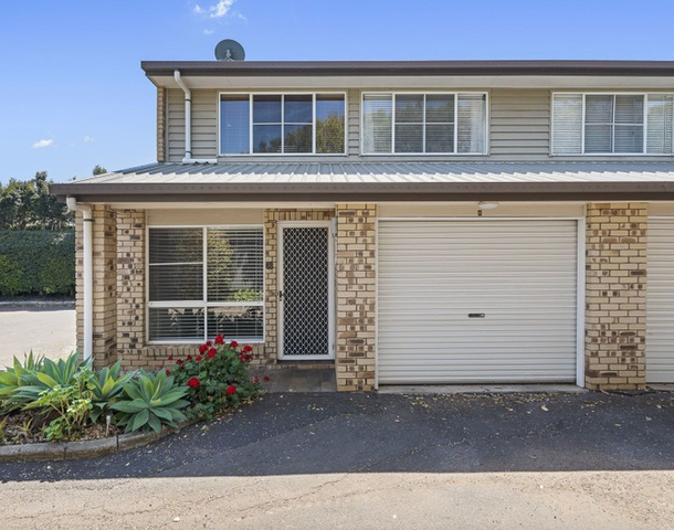 8/233 Hume Street, South Toowoomba QLD 4350