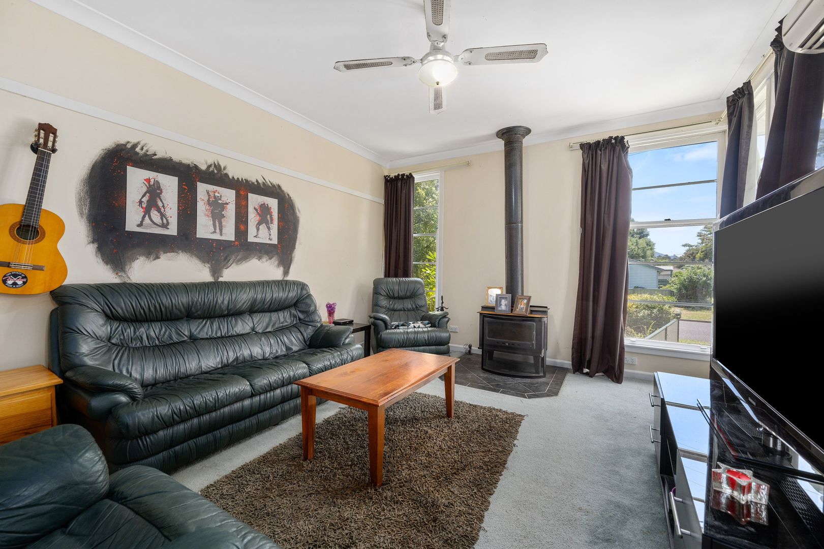 16 Freeburgh Avenue, Mount Beauty VIC 3699, Image 1