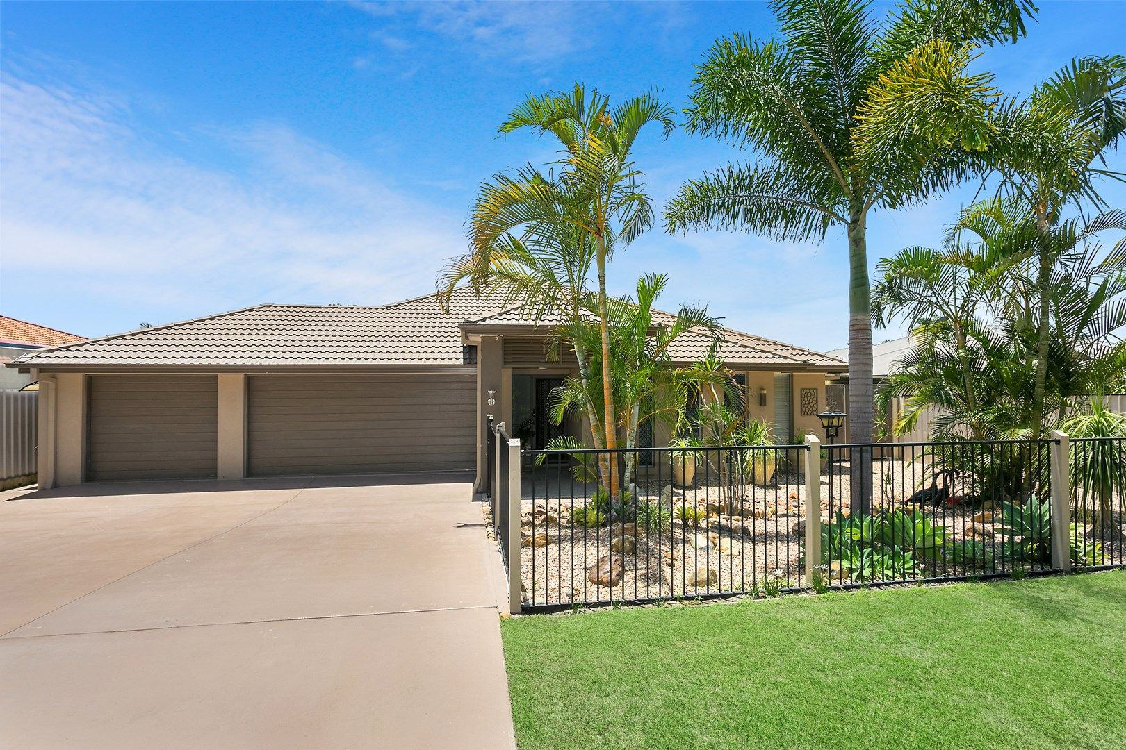 20 Bondi Court, Sandstone Point QLD 4511, Image 2