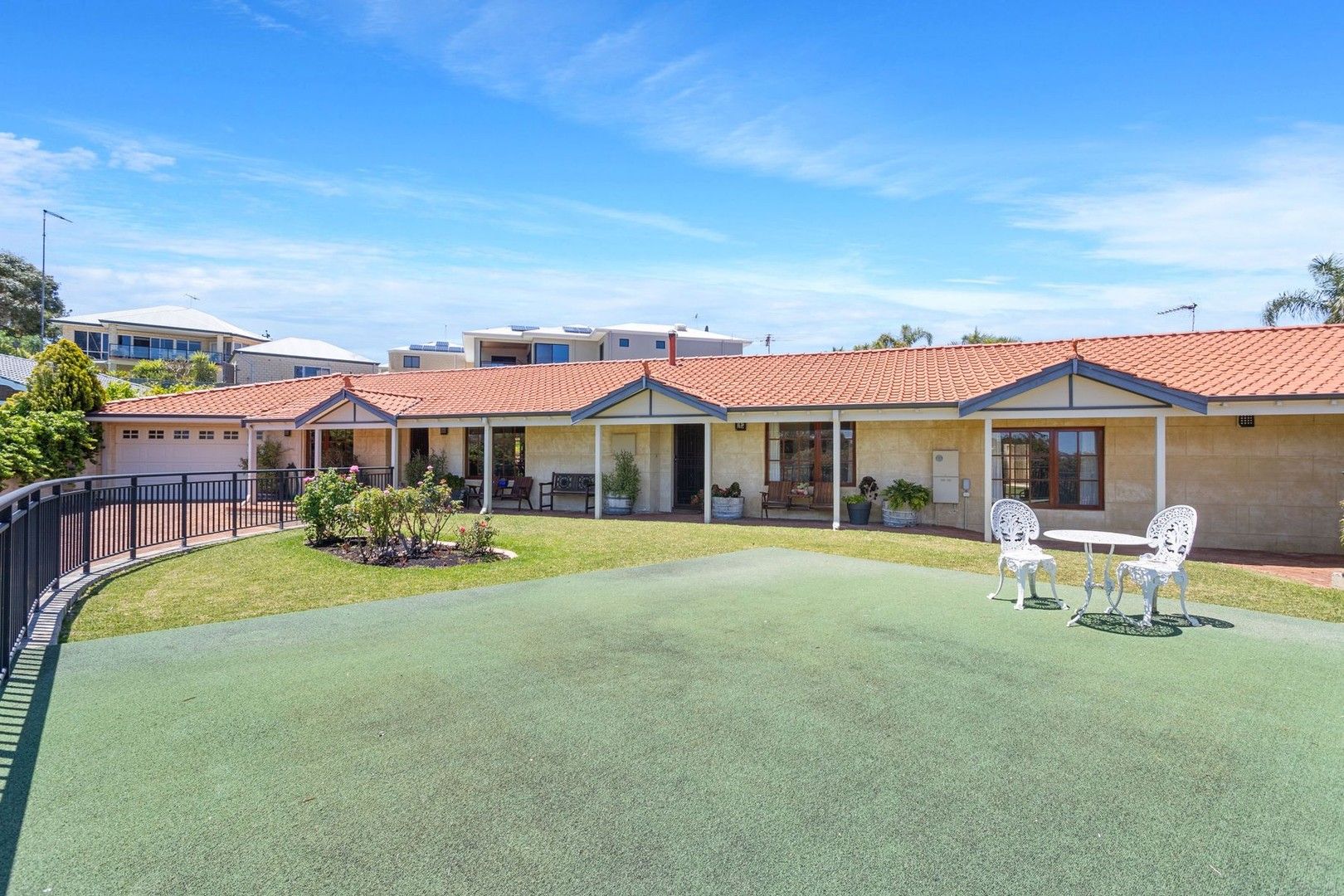 10 Nimrod Place, Hillarys WA 6025, Image 2