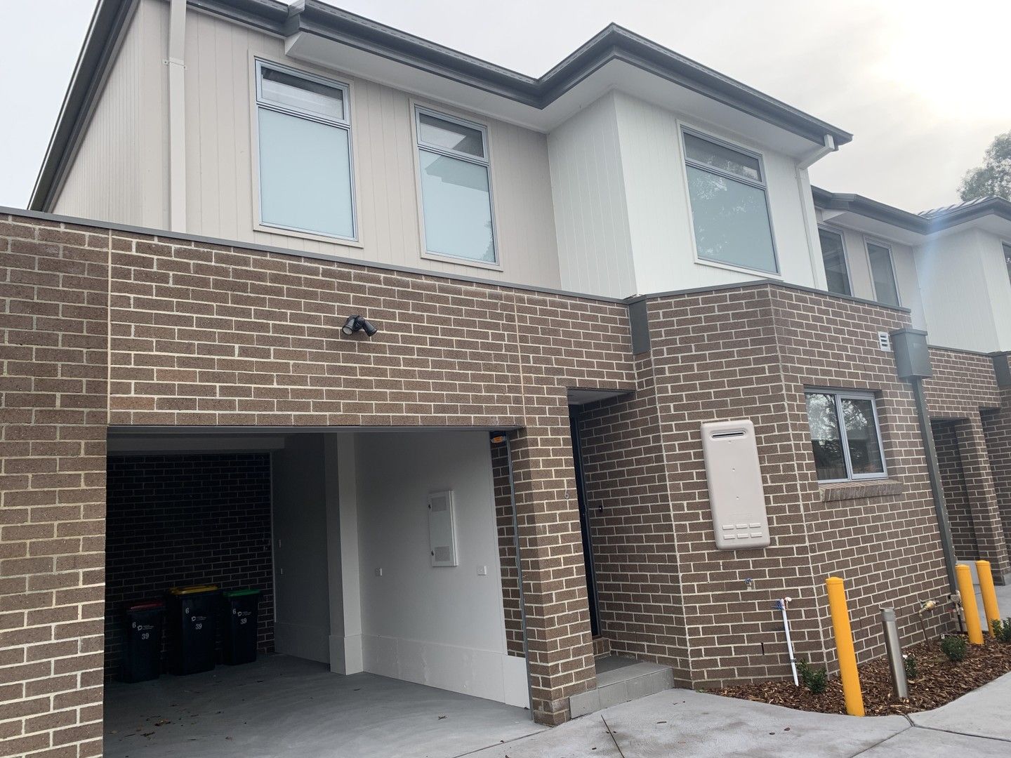 2 bedrooms Townhouse in 6/39 Jasper Street NOBLE PARK VIC, 3174