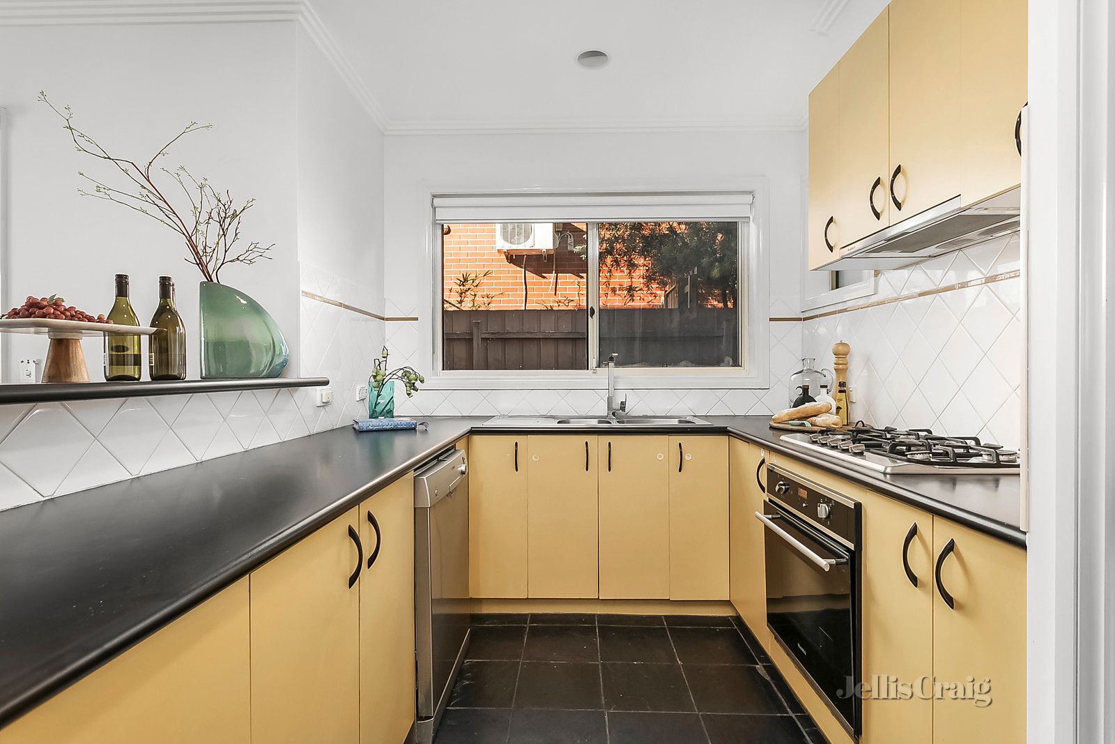 82 Newman Street, Kensington VIC 3031, Image 1