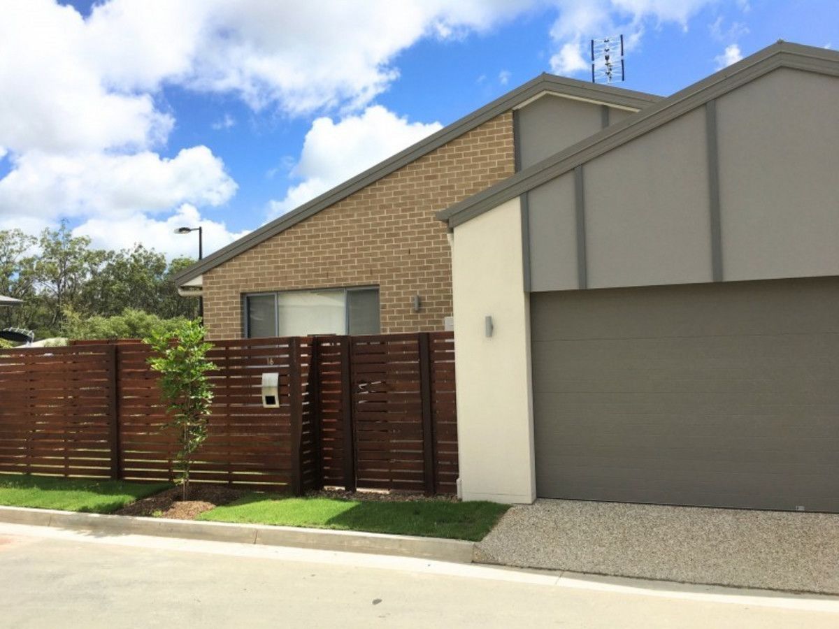 4 bedrooms House in 16 Crinum Circuit COOMERA QLD, 4209