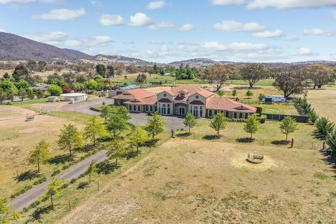 Picture of 8 MacKenzie Road, ROYALLA NSW 2620