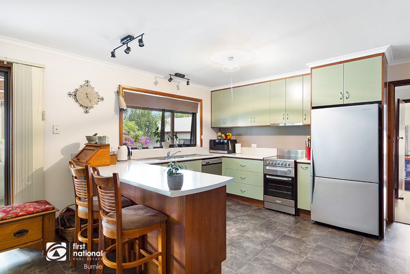 11 Olympic Court, Penguin TAS 7316, Image 1