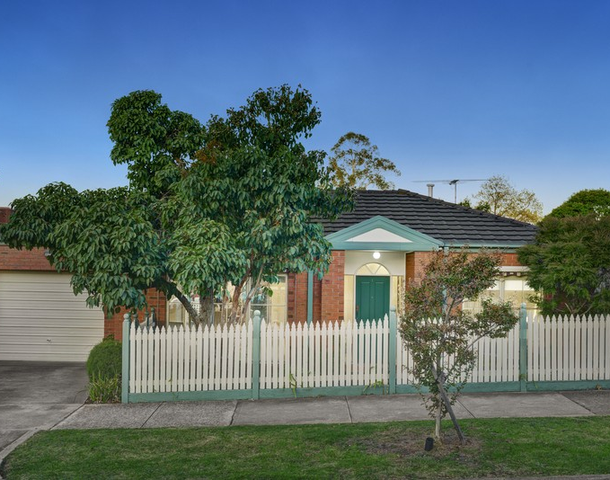 1/2 Leach Avenue, Box Hill North VIC 3129