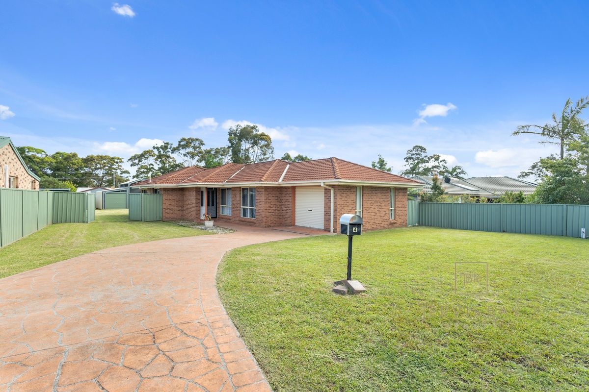 4 Kenneth Avenue, Sanctuary Point NSW 2540