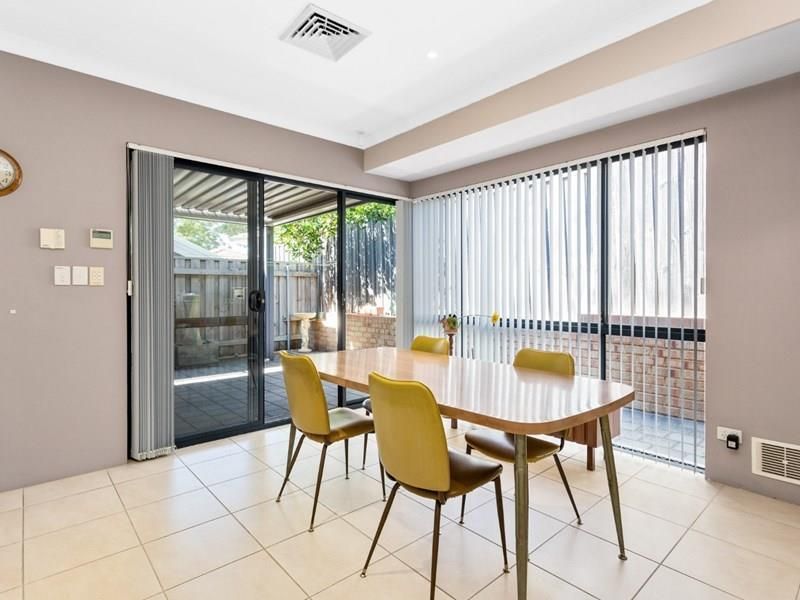 2/13 Hodgson Place, Kardinya WA 6163, Image 2