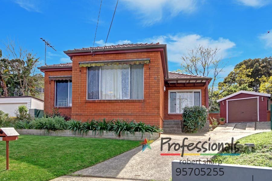 8 Pineview Avenue, Roselands NSW 2196, Image 1