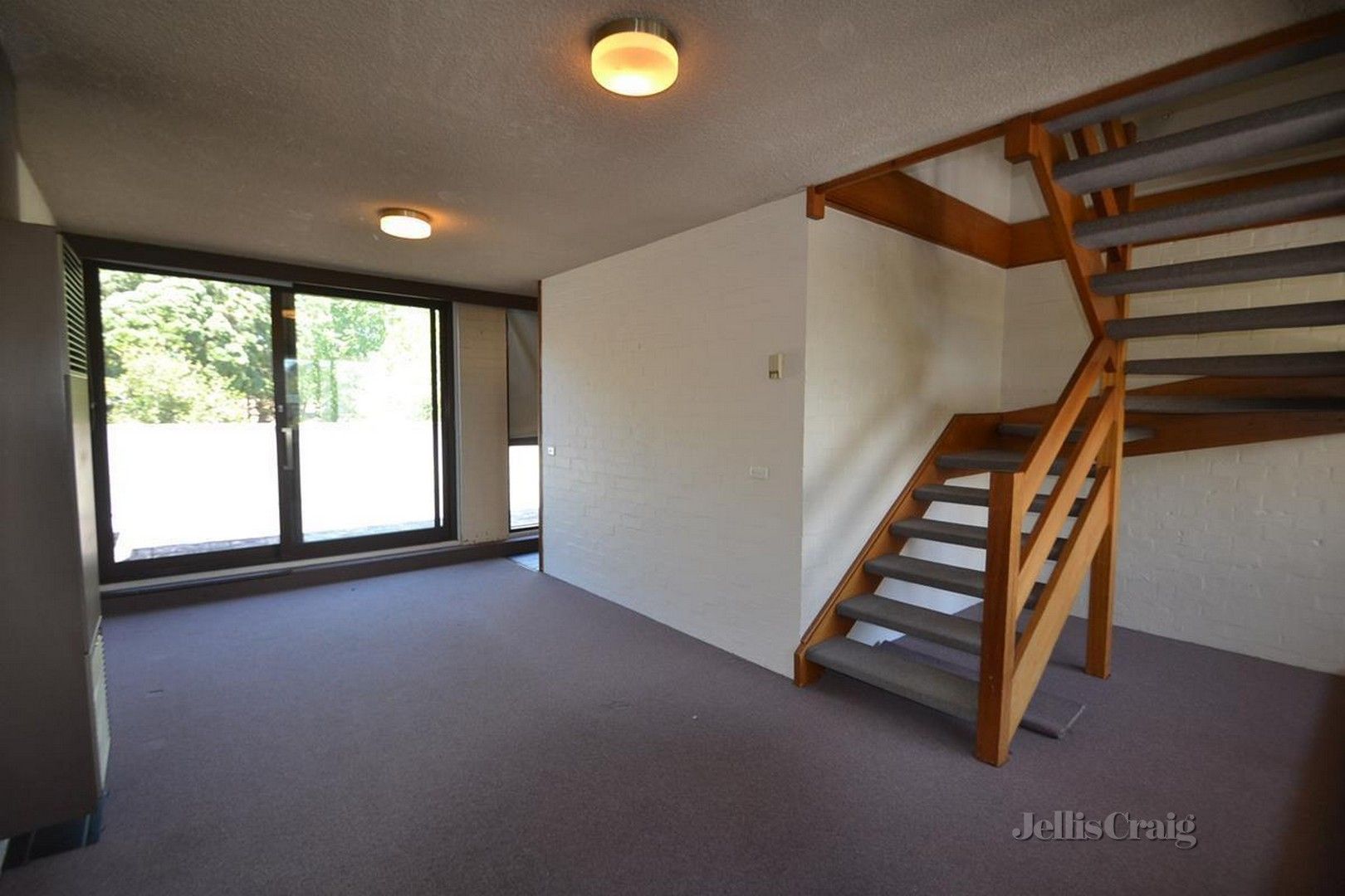 2 bedrooms Apartment / Unit / Flat in 15B/77-87 Haines Street NORTH MELBOURNE VIC, 3051