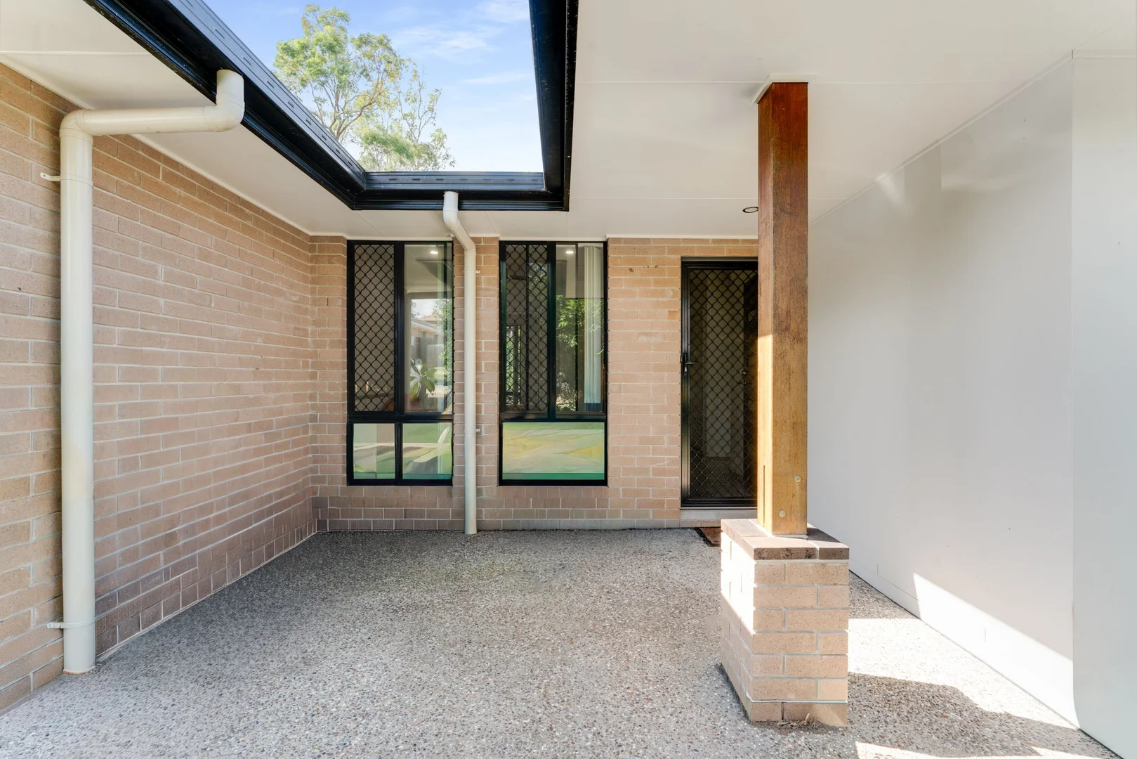 Additional image 3 of 6 Essington Mews, Leichhardt QLD 4305