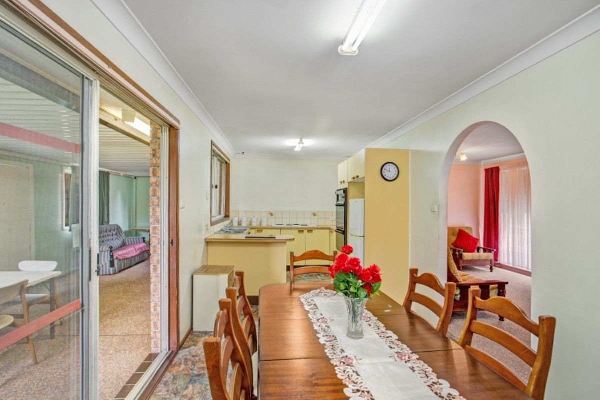 4 Evatt Street, Pelaw Main NSW 2327, Image 2