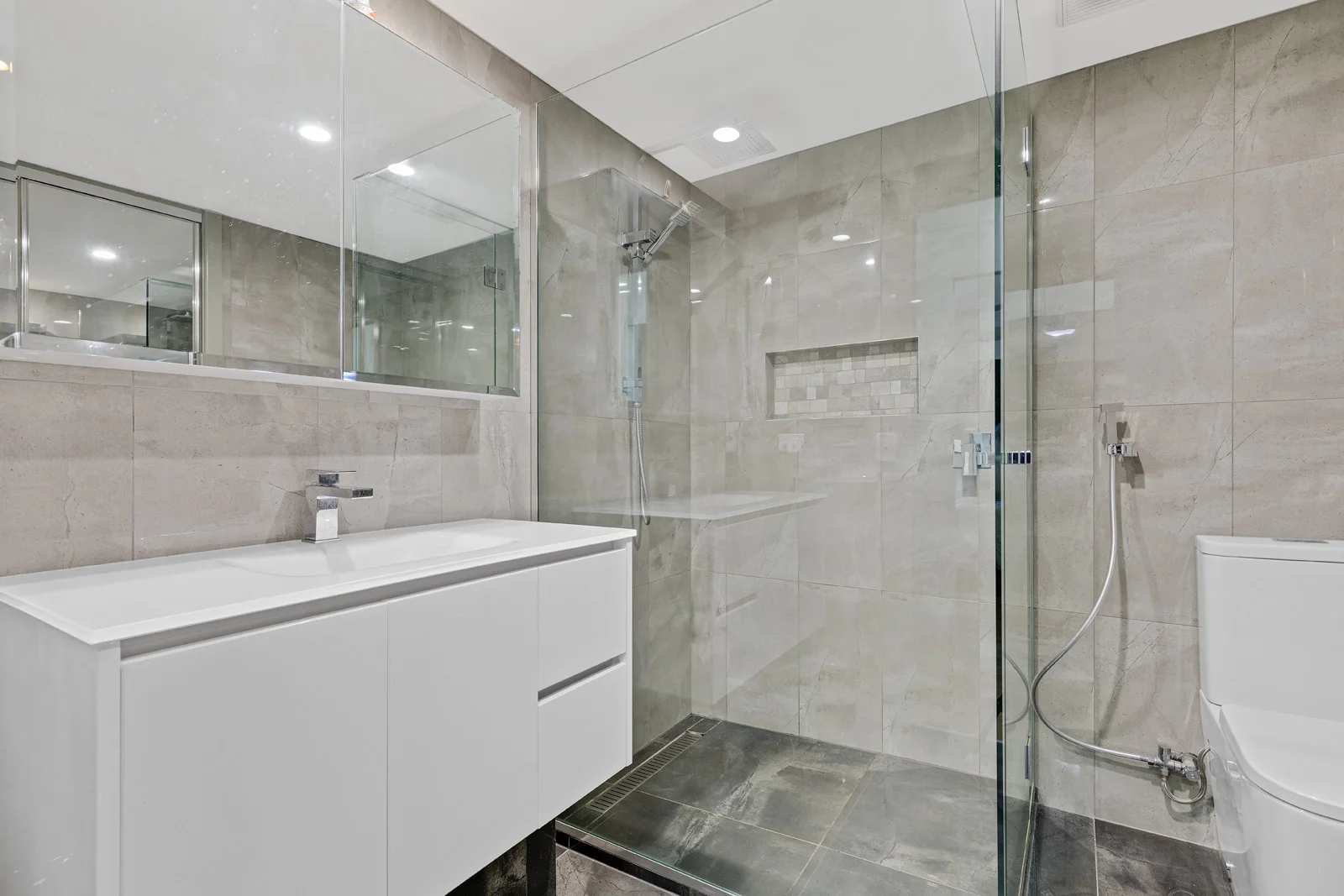 Additional image 21 of 17/44 Beach Parade, Maroochydore QLD 4558