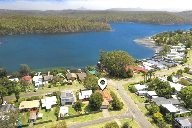 Picture of 44 Lakeview Drive, BURRILL LAKE NSW 2539