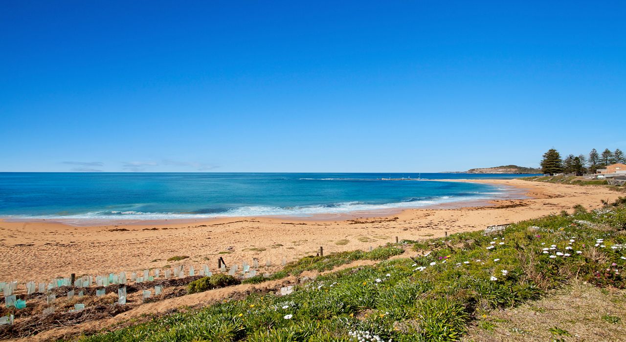 2 bedrooms Apartment / Unit / Flat in 2/37 Surfview Road MONA VALE NSW, 2103