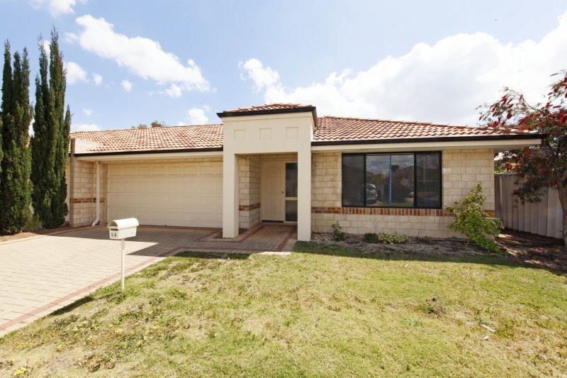 5A Waxberry Gardens, Canning Vale WA 6155