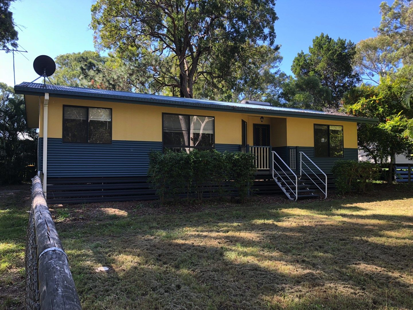 27 Tingara St, Macleay Island QLD 4184, Image 0