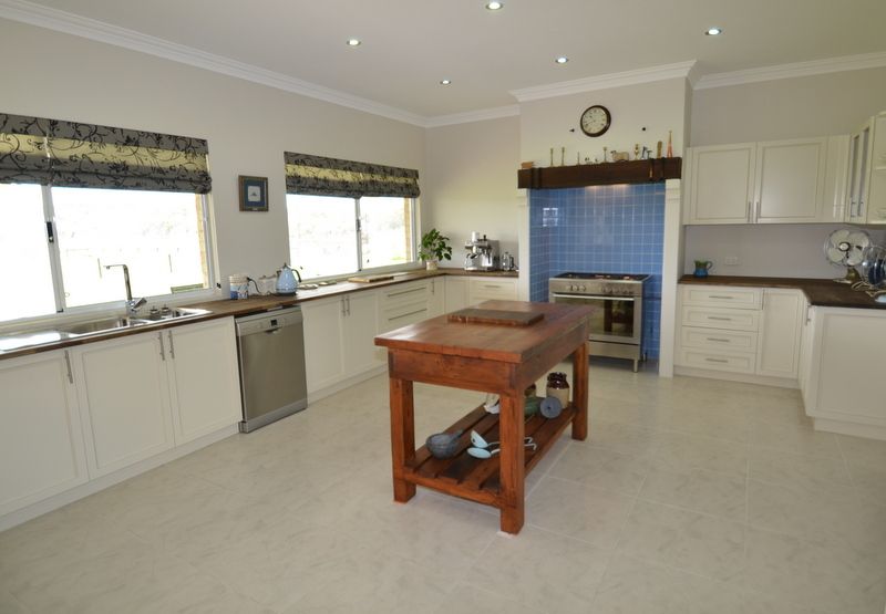 59 Fremnells Vale, Cardup WA 6122, Image 2